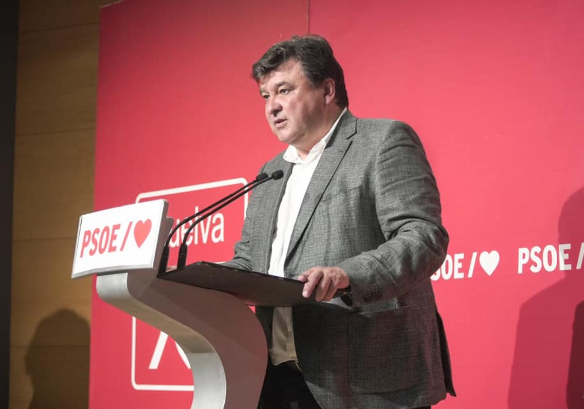 El alcalde y candidato socialista, Gabriel Cruz