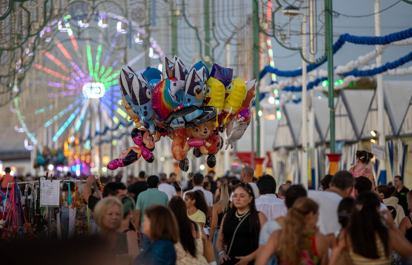 Ambiente este lunes de 'previa' en las Fiestas Colombinas