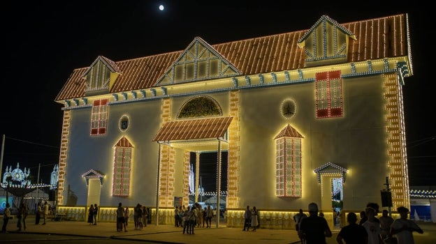Portada de Colombinas con la luna llena como testigo