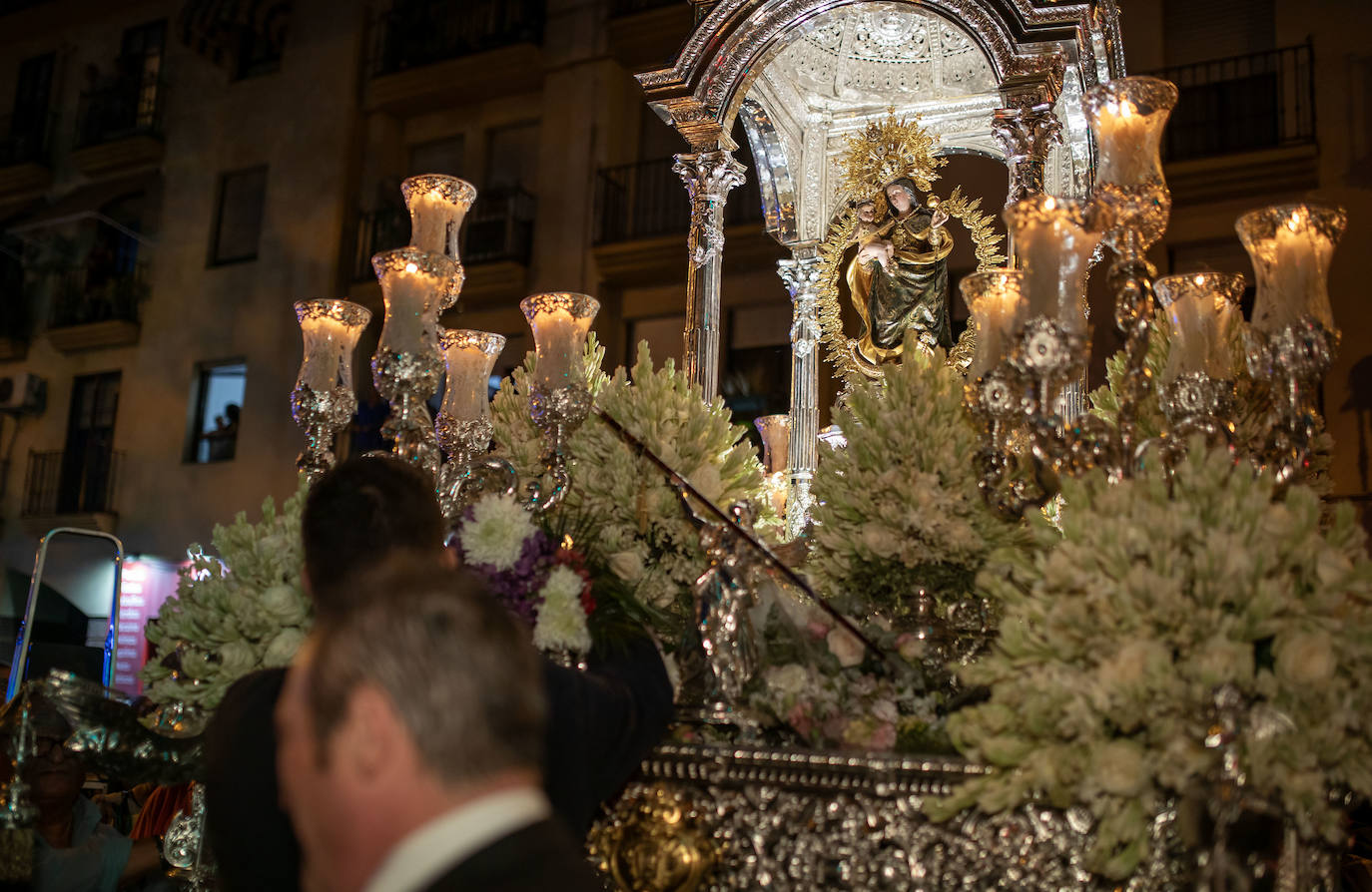 La Virgen de la Cinta regresa a casa