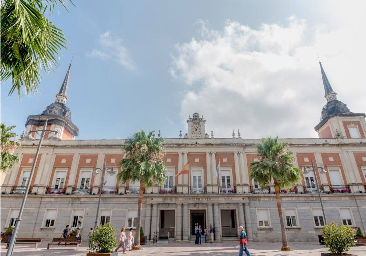 Fachada del ayuntamiento de la ciudad