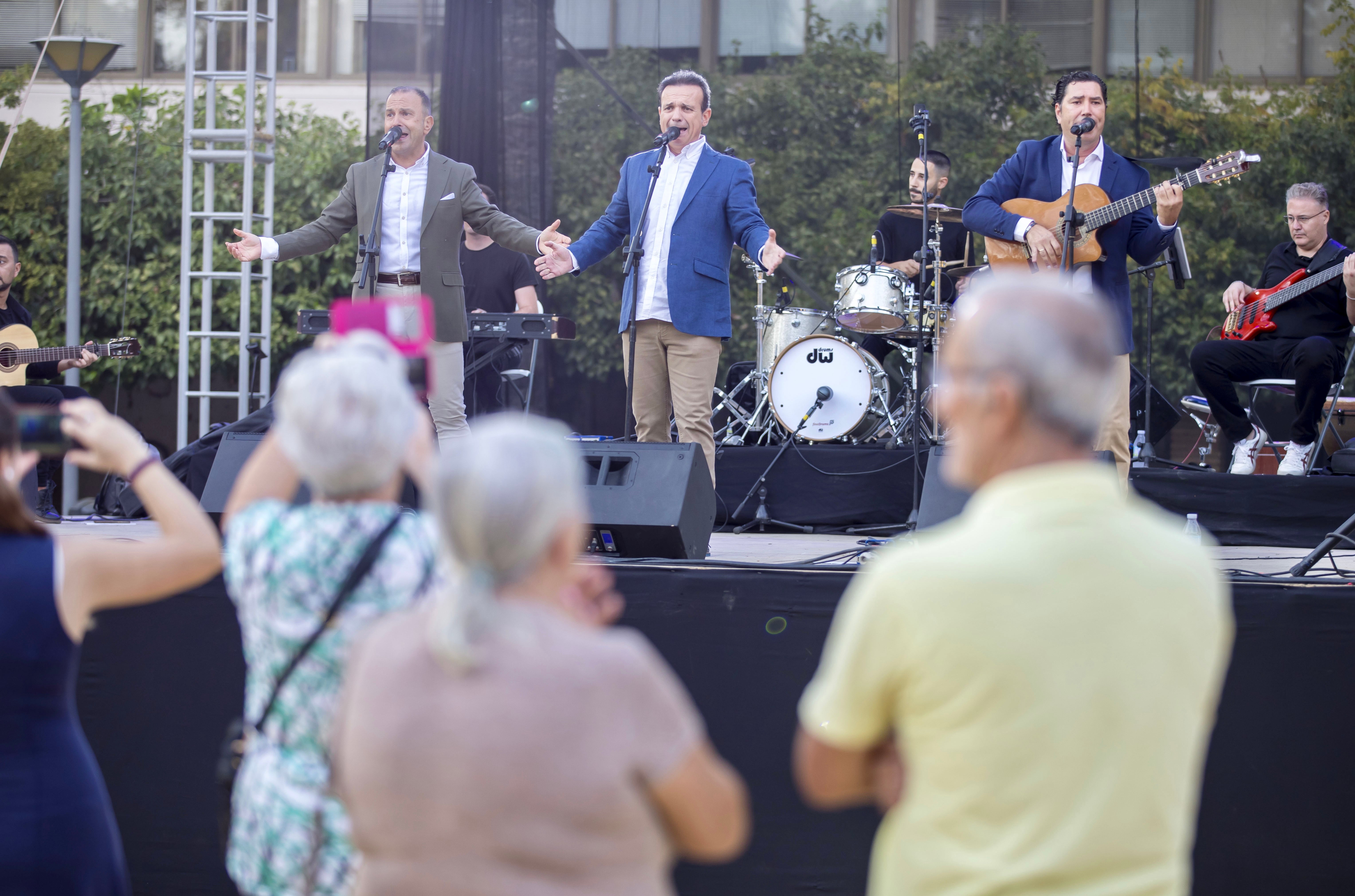 Huelva, al compás por sevillanas