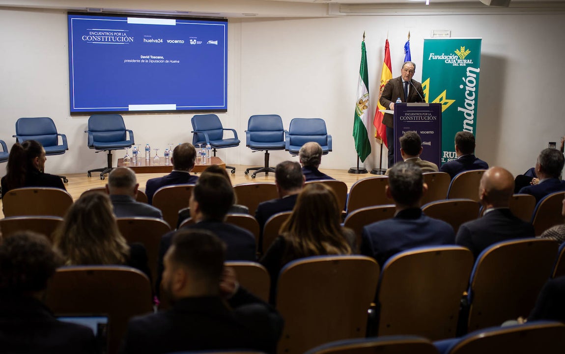La mejores imágenes del foro &#039;Encuentros con la Constitución&#039; en Huelva