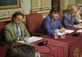 Gabriel Cruz pide modificar la fecha de los plenos municipales para poder compatibilizarlos con su trabajo en el Congreso de los Diputados