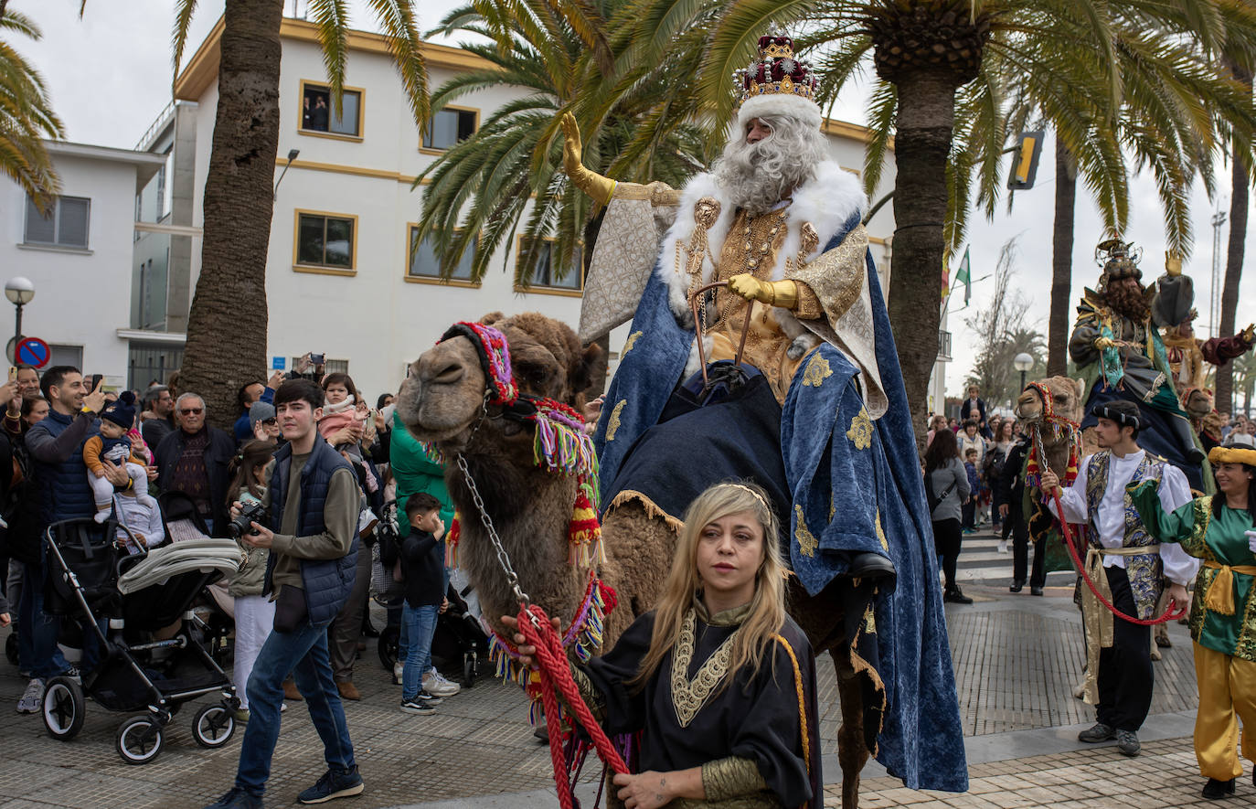 Las mejores imágenes de la llegada de los Reyes Magos a Huelva