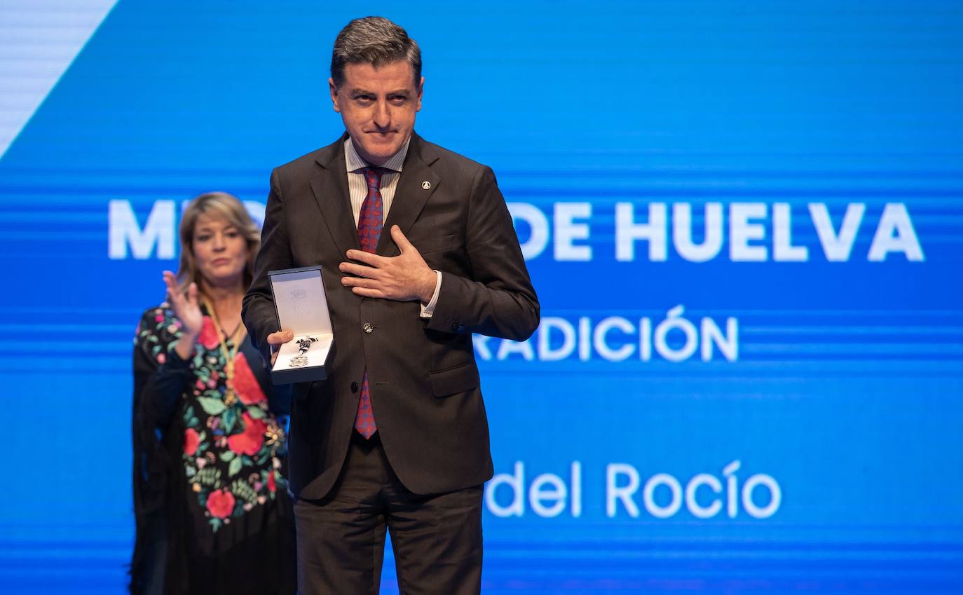 La entrega de las Medallas de la Ciudad de Huelva 2024, en imágenes