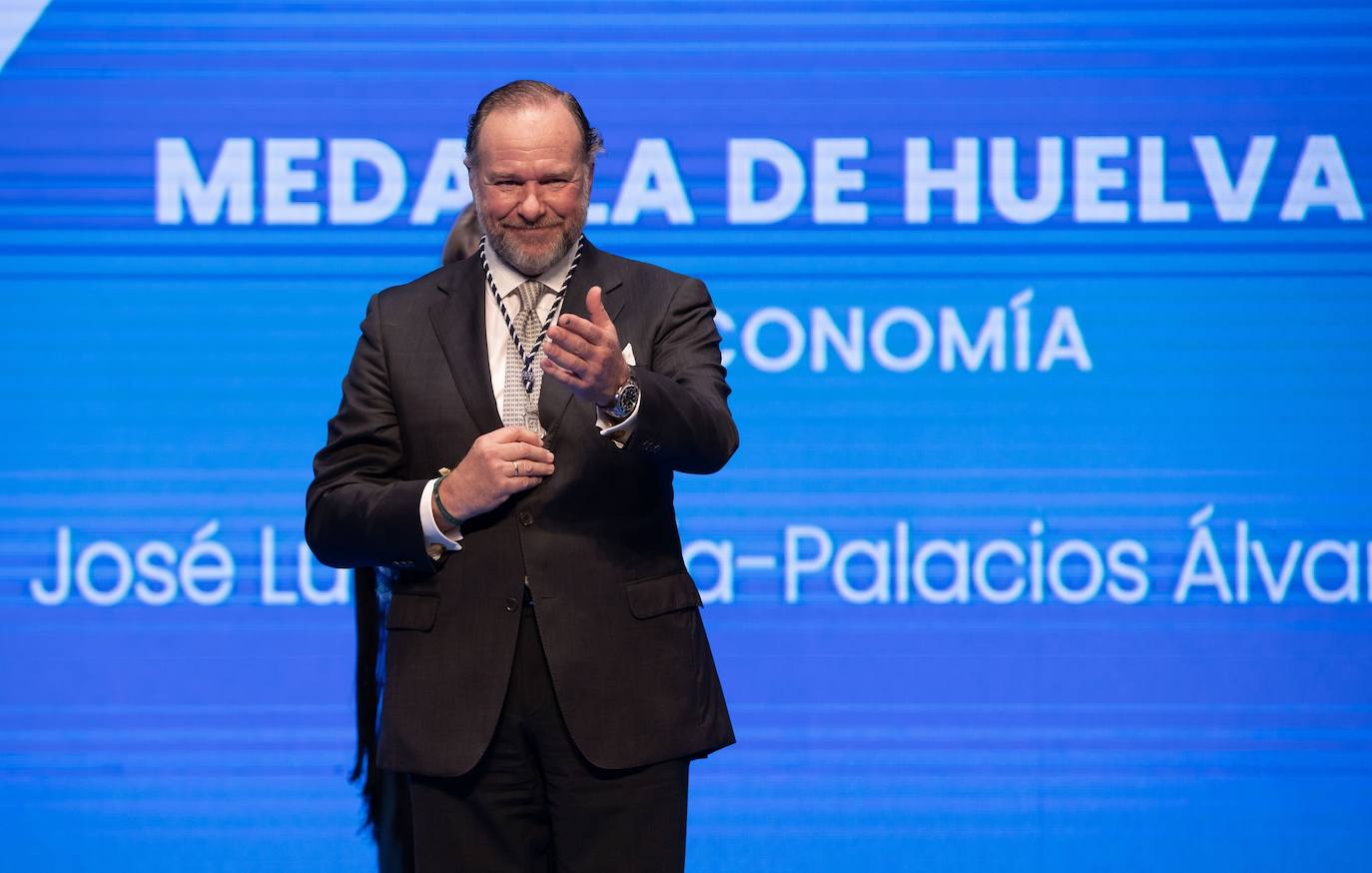 La entrega de las Medallas de la Ciudad de Huelva 2024, en imágenes