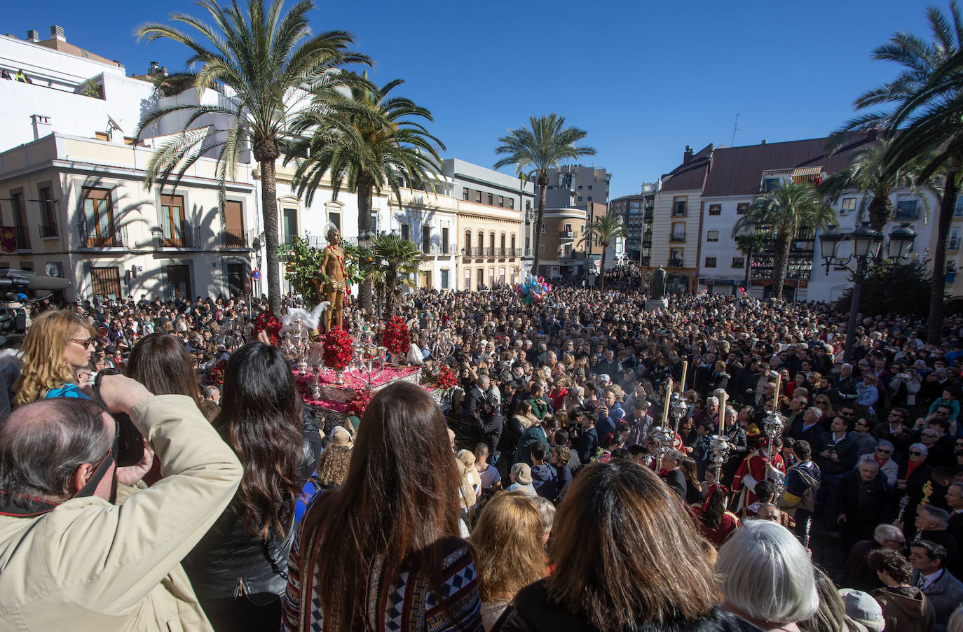 Huelva saca a San Sebastián a pasear: la procesión del patrón, en imágenes
