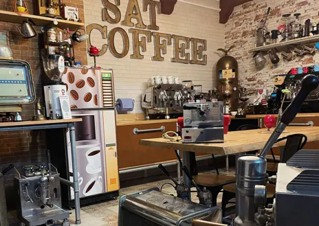 Imagen secundaria 1 - Sat Coffee, la única tienda de café en Huelva con tostadero propio y más de 17 orígenes