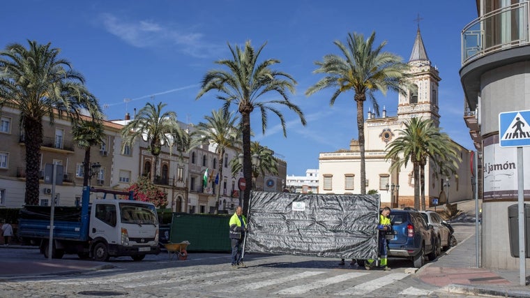 Se han retomado las obra de "reforma integral" de la plaza de San Pedro en Huelva capital