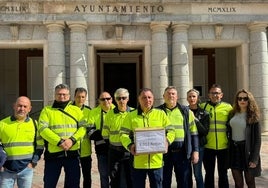Trabajadores de Palparking recogen  4.000 firmas para que no se cierren los aparcamientos de Miss Whitney y la avenida de Italia hasta que se inicien las obras