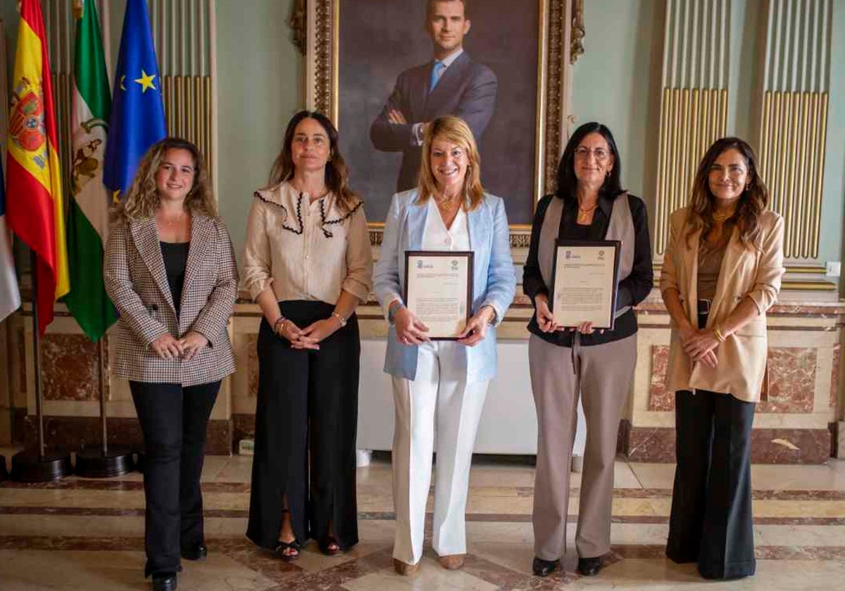 El Ayuntamiento acogió la firma del acuerdo