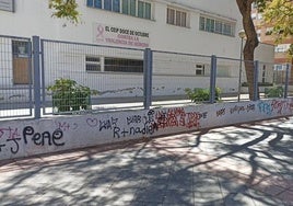 El Ayuntamiento de Huelva se gasta a diario casi 500 euros para eliminar grafitis