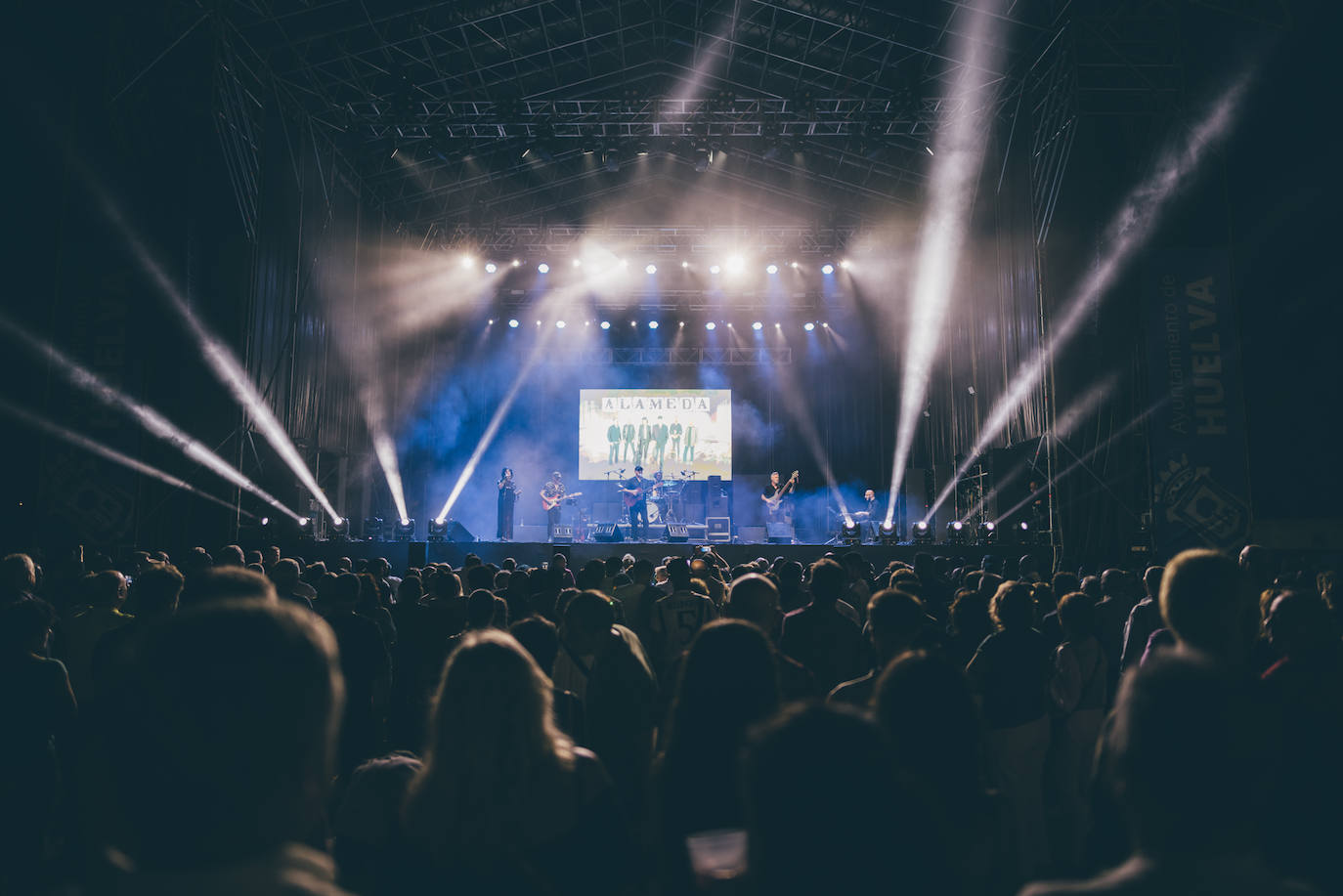 El ambiente y los conciertos de la noche del miércoles en Las Colombinas 2024, en imágenes