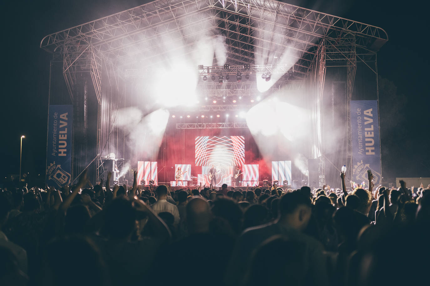 El ambiente y los conciertos de la noche del miércoles en Las Colombinas 2024, en imágenes