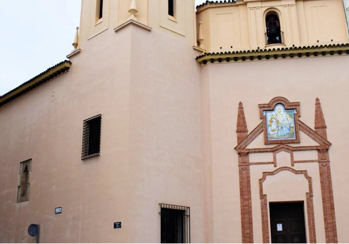 Fachada del convento de las Agustinas en Huelva capital