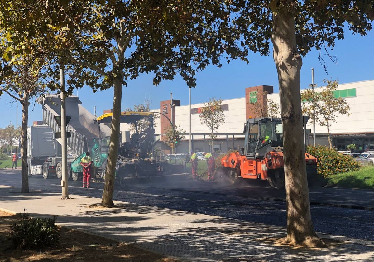 Trabajos de asfaltado en la zona