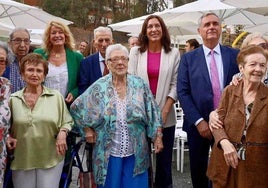 Loles López defiende en Huelva el modelo centrado en la persona para «hacer de las residencias, hogares»