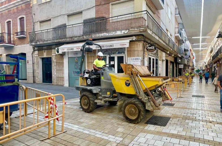 Dos meses de obras en la calle Berdigón de Huelva para mejorar la red de abastecimiento de agua