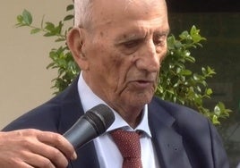 El emocionante poema que un anciano onubense le ha dedicado a su tierra: «Mi Huelva tiene una ría, en ella un barco velero...»