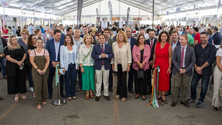 Autoridades en la inauguración de la Feria de la Tapa de este 2024