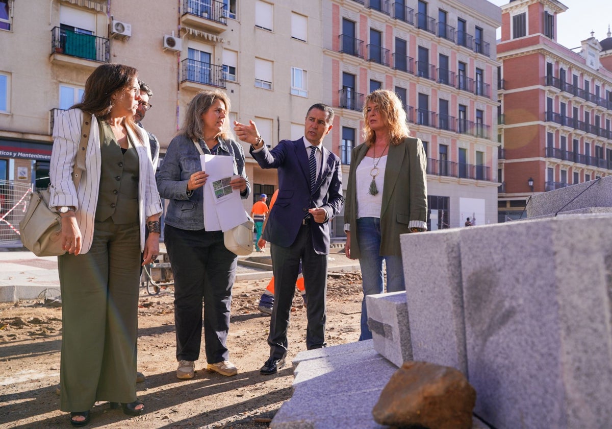 Visita a las obras de la calle Granada