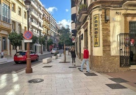 Rossi califica de «insensatez» la eliminación de la parada de autobús junto al centro de mayores de Mora Claros