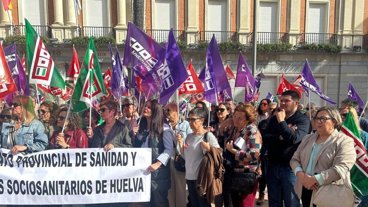 Huelva se concentra contra el «declive» de la dependencia