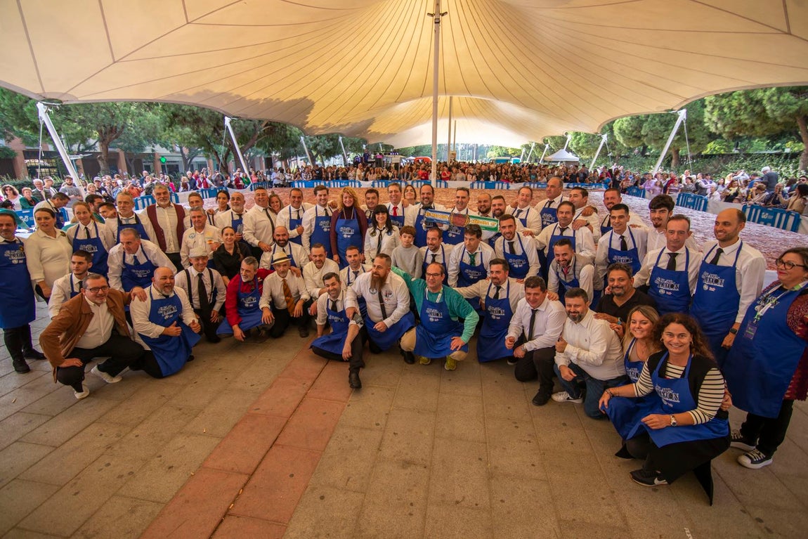 El récord al plato de jamón más grande del mundo, en imágenes