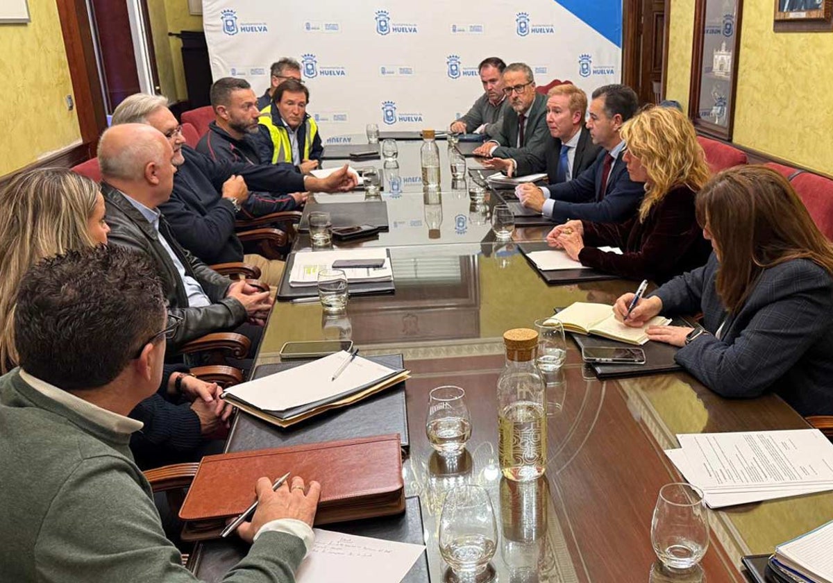 Reunión de coordinación en el Ayuntamiento de Huelva