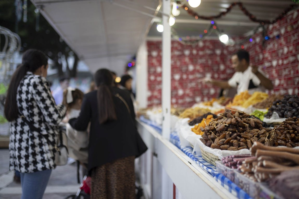 El encendido del alumbrado navideño de Huelva, en imágenes