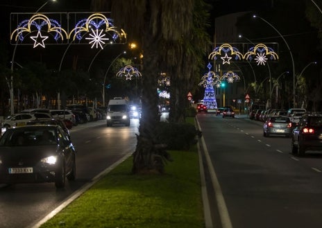 Imagen secundaria 1 - El inicio del Paseo de la Ría acoge la recreación de un Nacimiento tipo led de mimbre con tecnología micro LED