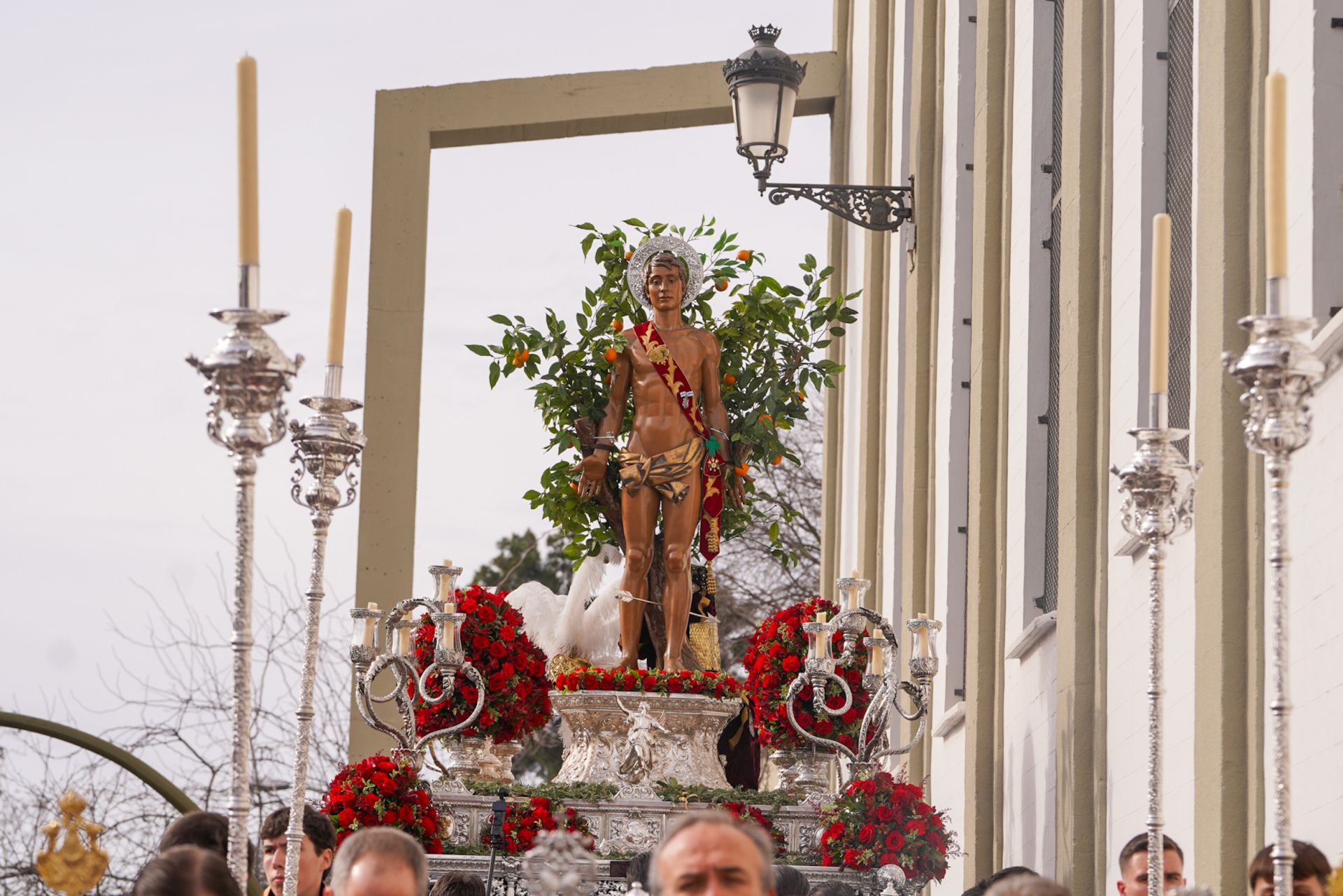 La procesión de San Sebastián por Huelva, en imágenes