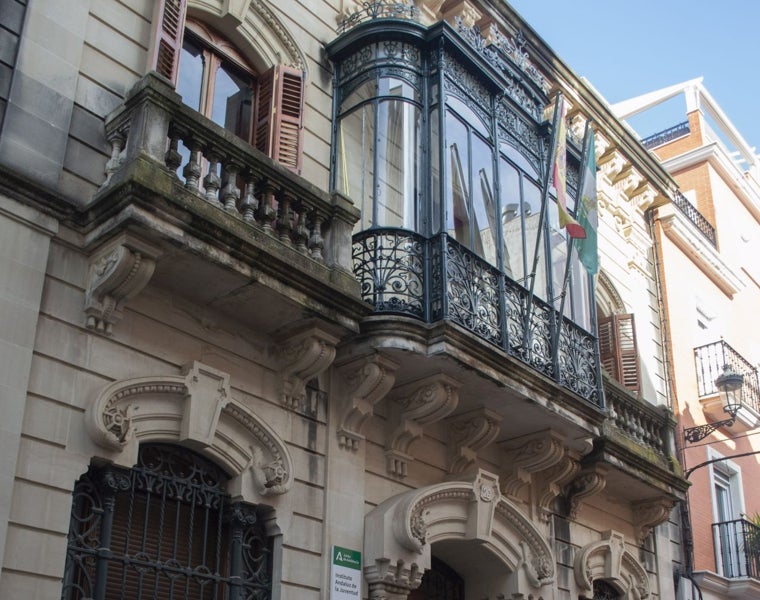 El edificio del Instituto Andaluz de la Juventud