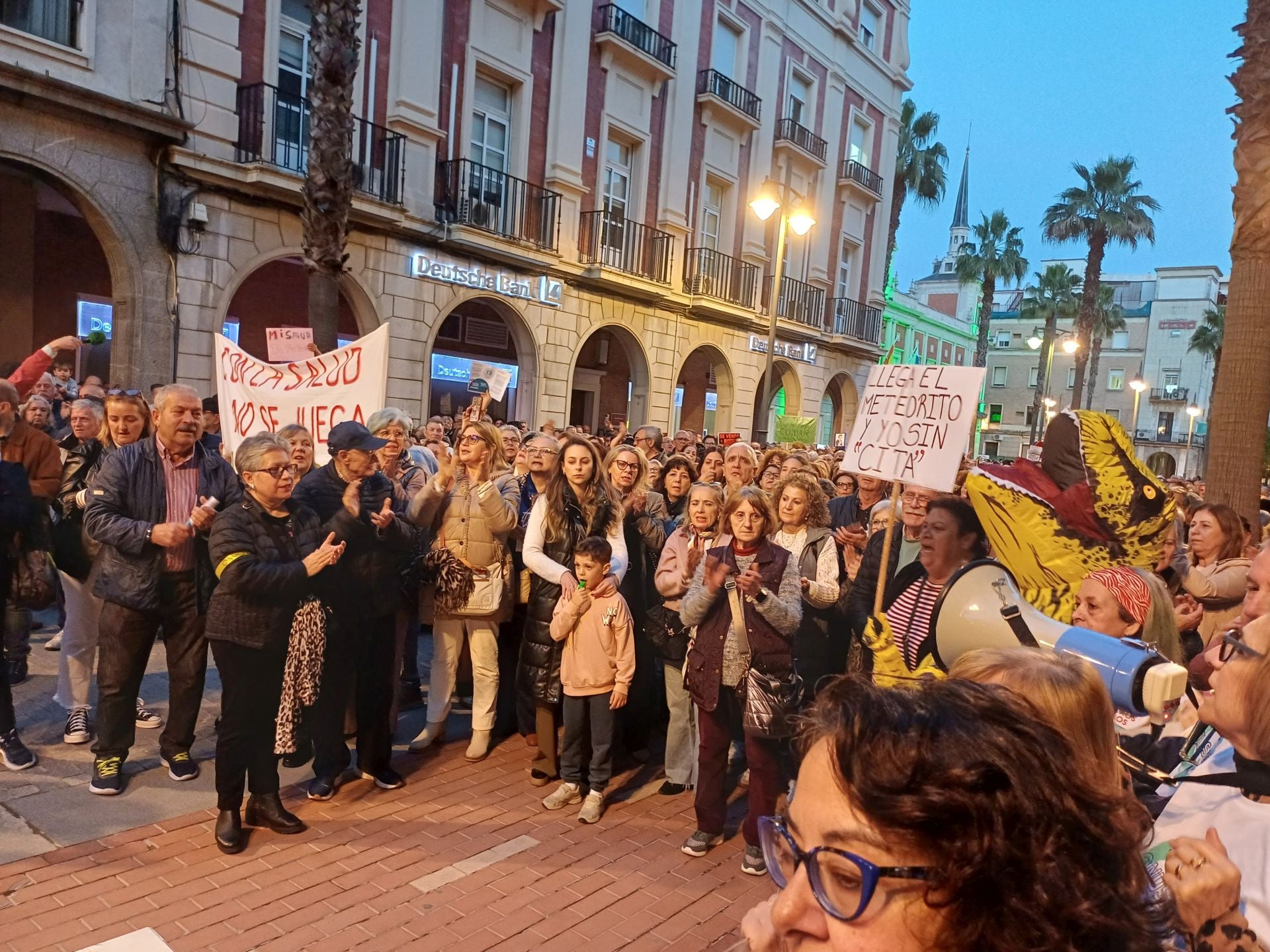 Todas las imágenes de la manifestación por la sanidad pública de Huelva