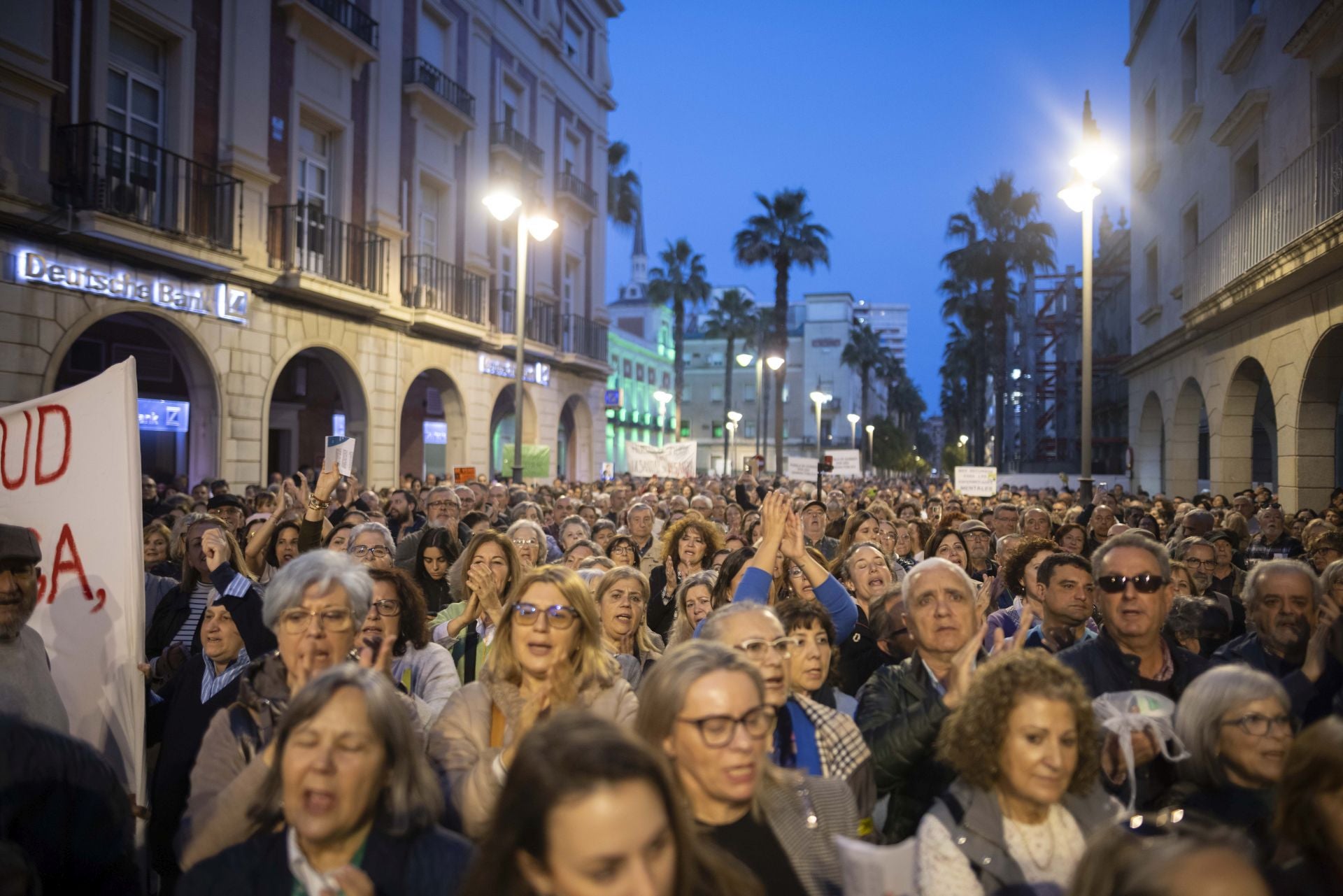 Todas las imágenes de la manifestación por la sanidad pública de Huelva