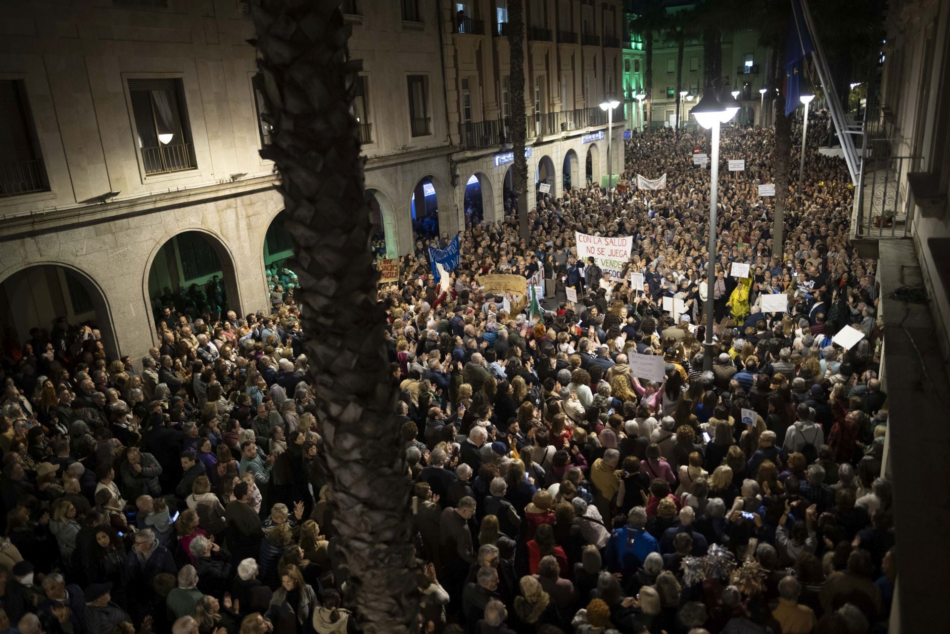 Todas las imágenes de la manifestación por la sanidad pública de Huelva