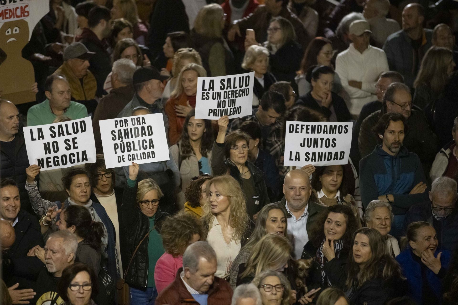 Todas las imágenes de la manifestación por la sanidad pública de Huelva