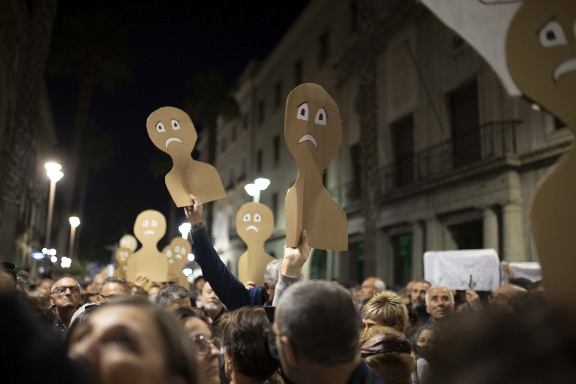 Todas las imágenes de la manifestación por la sanidad pública de Huelva