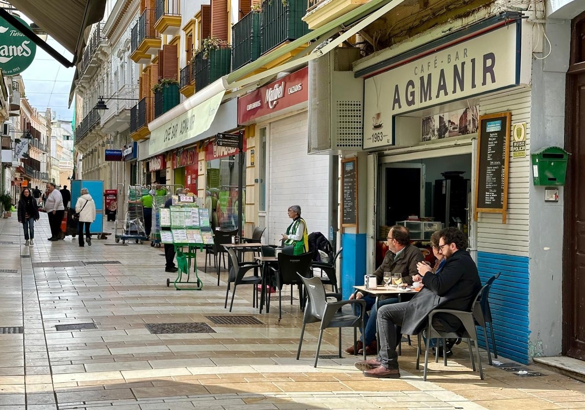 El bar Agmanir en la céntrica calle Arquitecto Pérez Carasa de Huelva capital