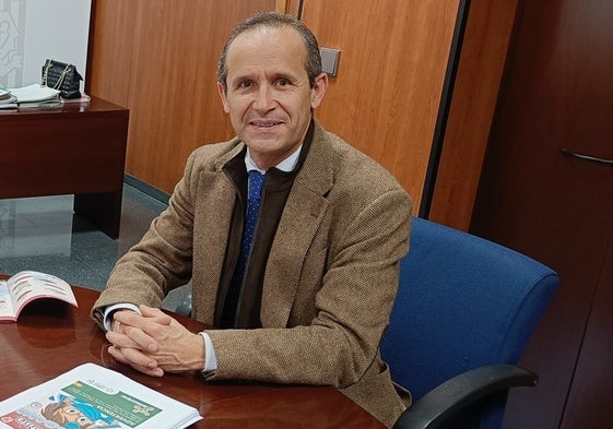 Víctor Núñez Rubio, presidente del Colegio Oficial de Dentistas de Huelva