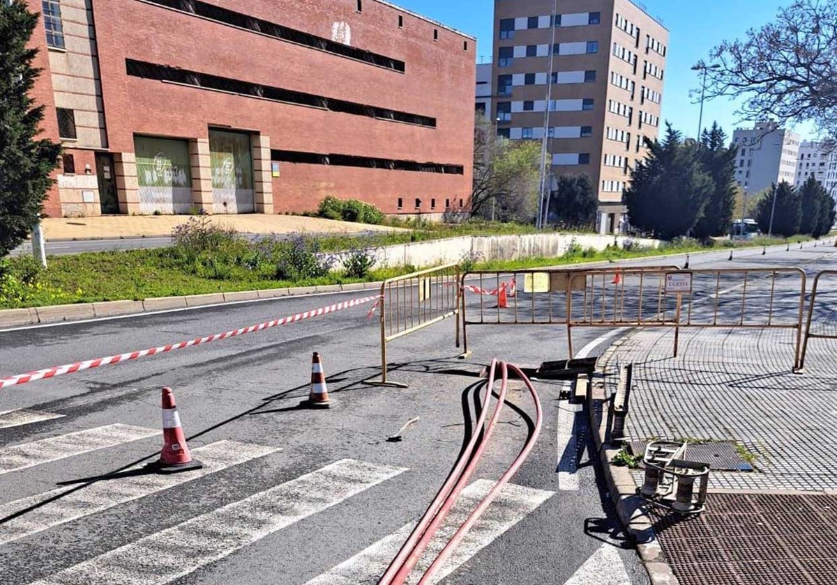 Nueva línea subterránea de media tensión de Endesa en el barrio de La Orden de Huelva