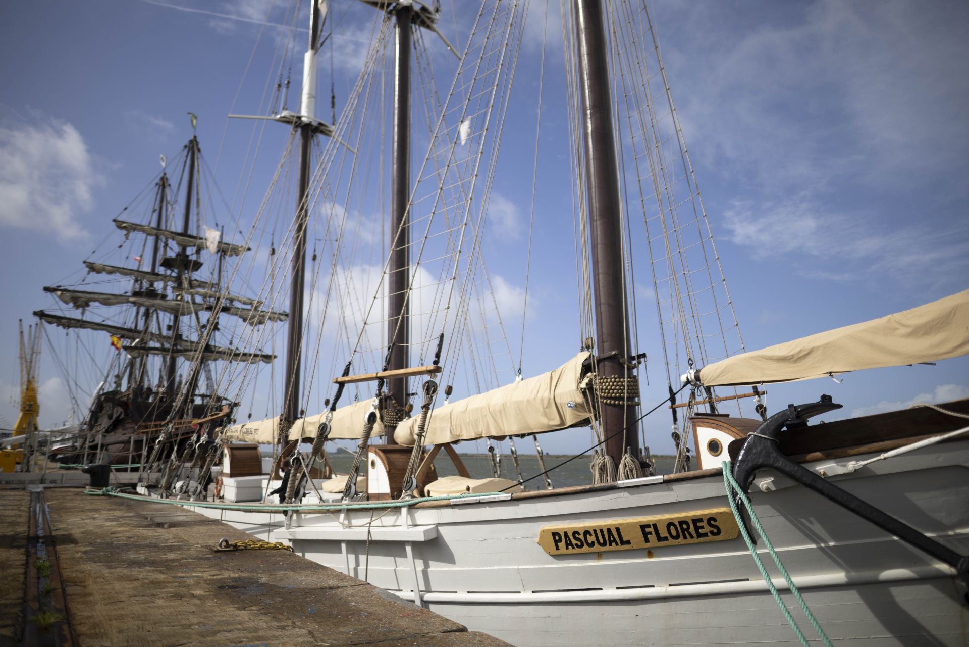 Imágenes de la llegada a Huelva del Galeón Andalucía