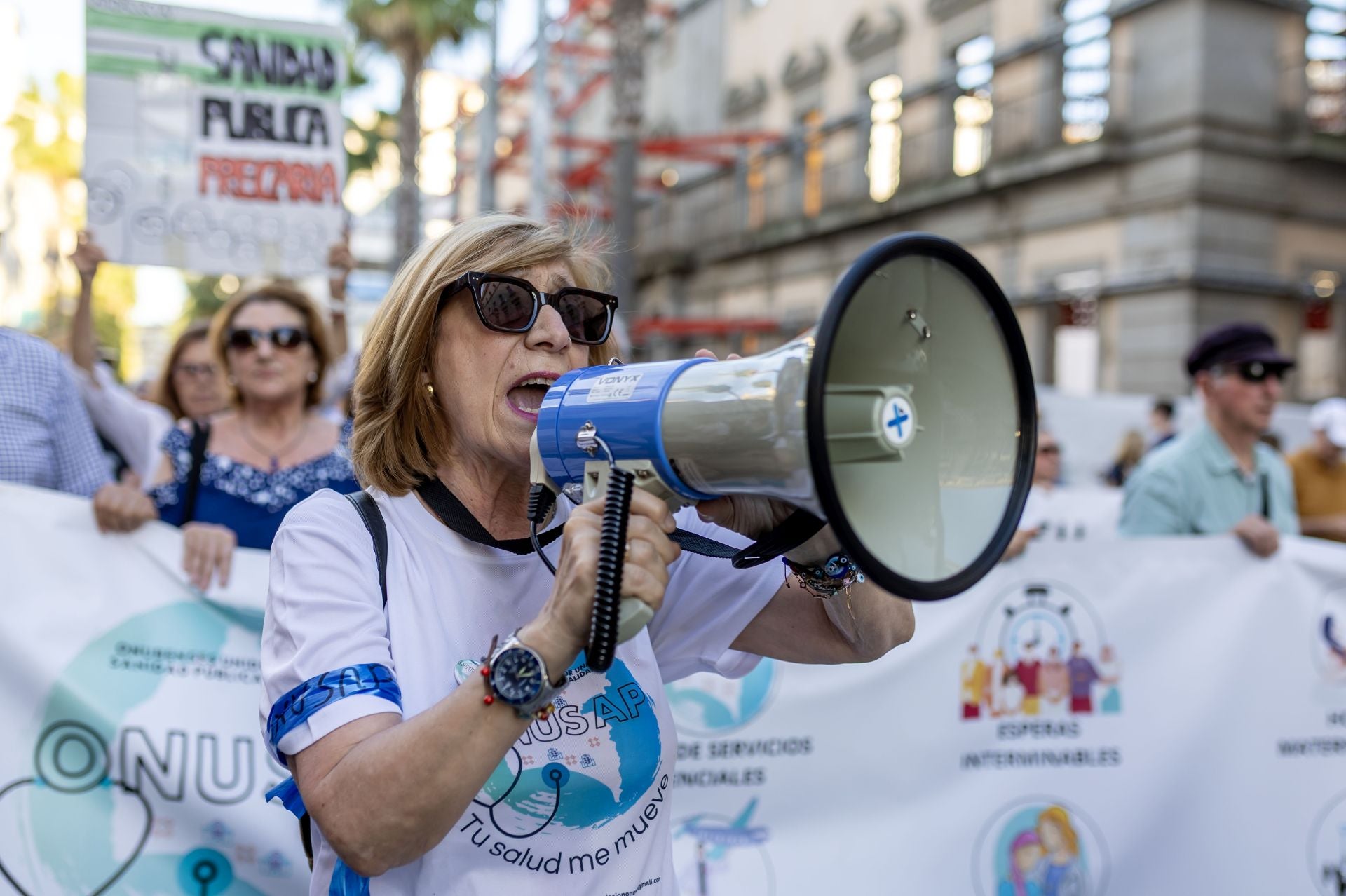 La manifestación en defensa de la sanidad pública de Huelva, en imágenes