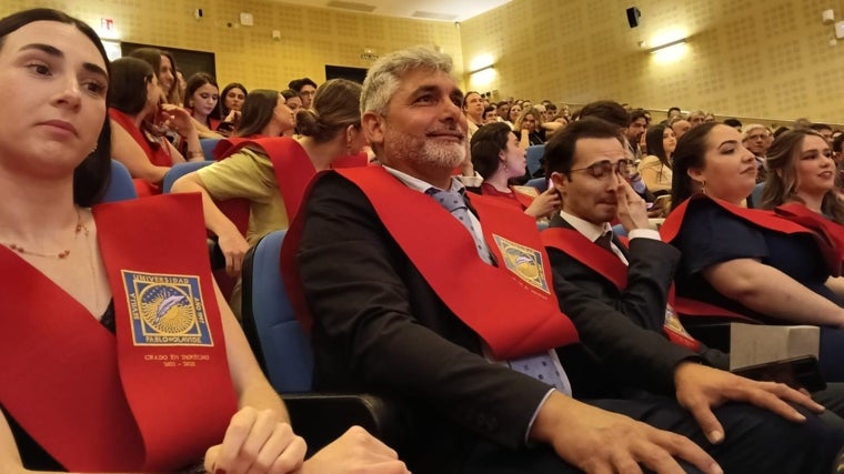 Cortés, en su acto de graduación