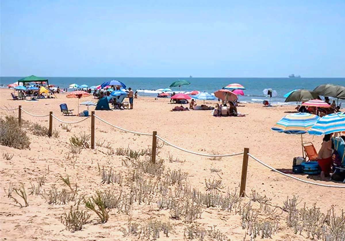 El Espigón, la única playa de la capital