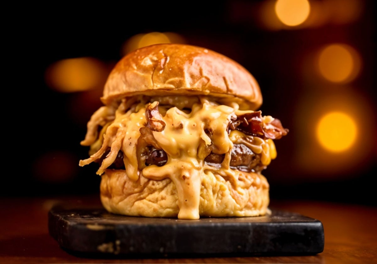Una de las hamburguesas en concurso en el Burger Showdown