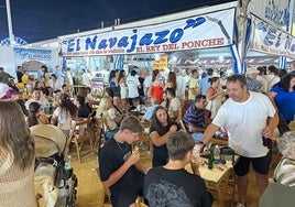 Cuánto cuesta beber en las Colombinas de Huelva 2025: precios de cerveza, rebujito, ponche o copas