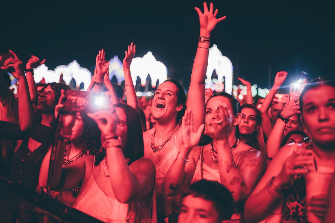 Todas las imágenes del ambiente y los conciertos de Rulo y Siloé en las Colombinas de 2025