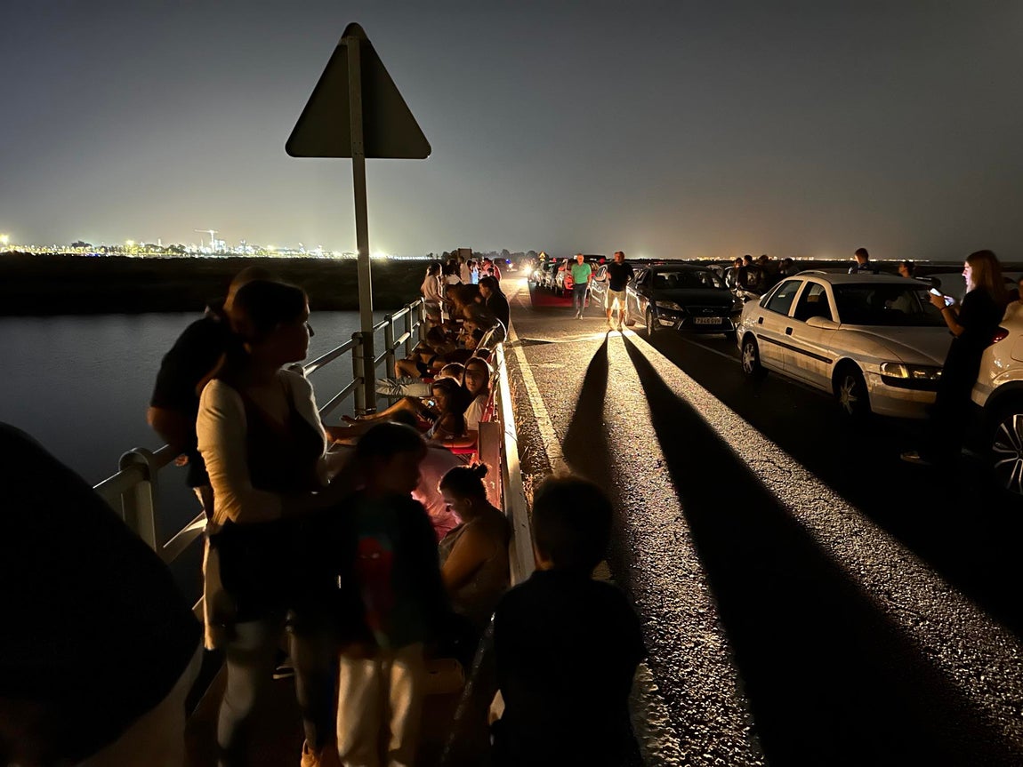 El espectáculo de fuegos artificiales que cerró las Colombinas, en imágenes